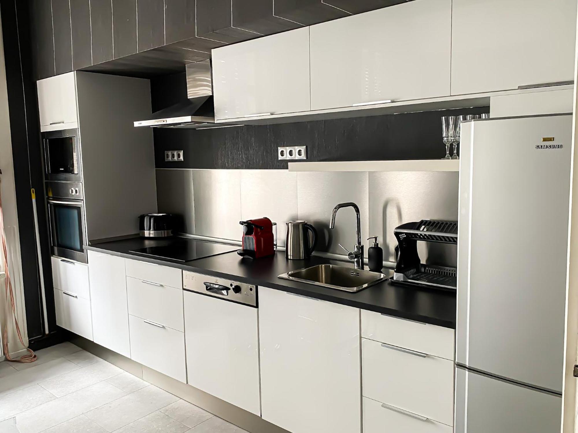 Unique And Spacious In Downtown Apartment Budapest