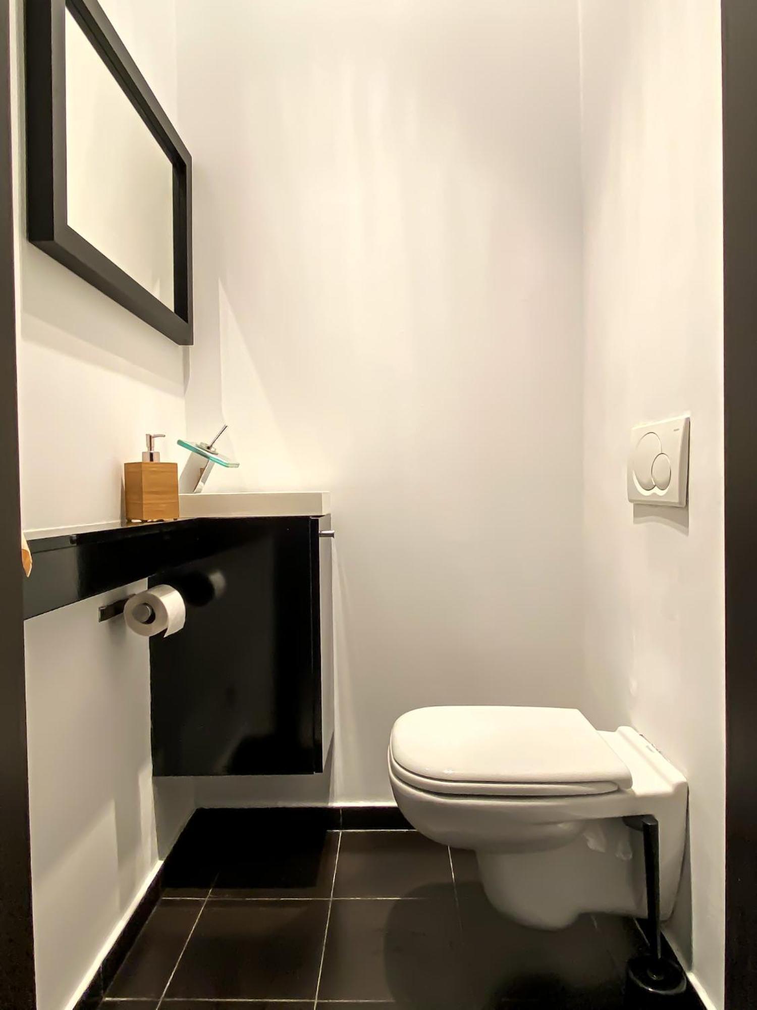 Apartment Unique And Spacious In Downtown *